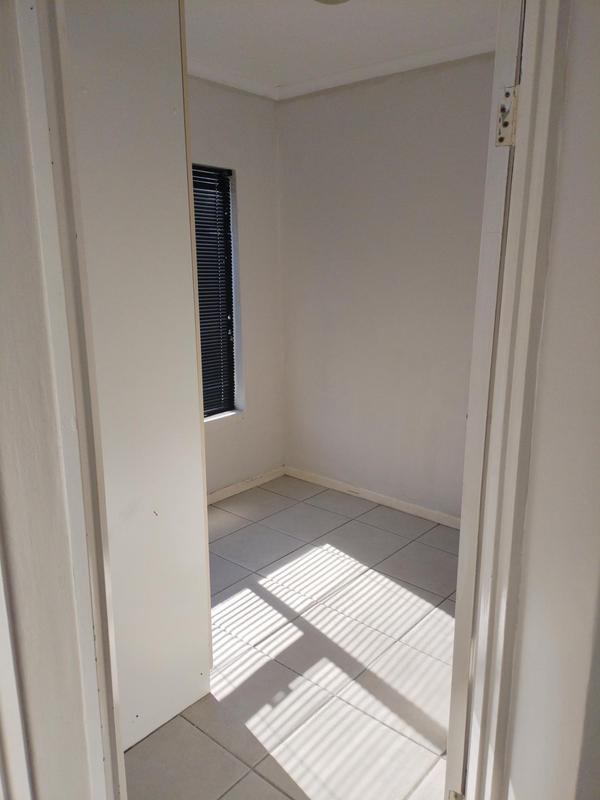 2 Bedroom Property for Sale in Highbury Western Cape